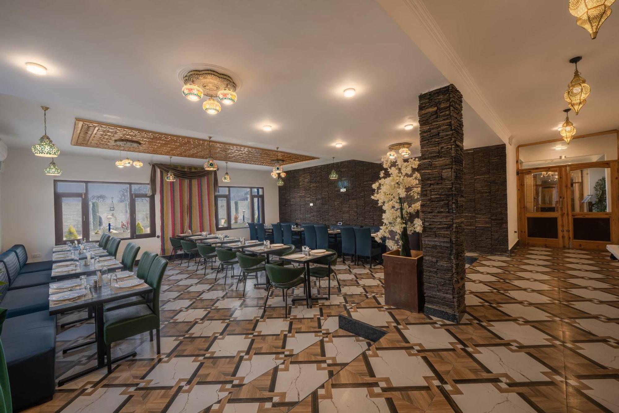 Echor Kashmir Holidays Resort Srinagar Extérieur photo
